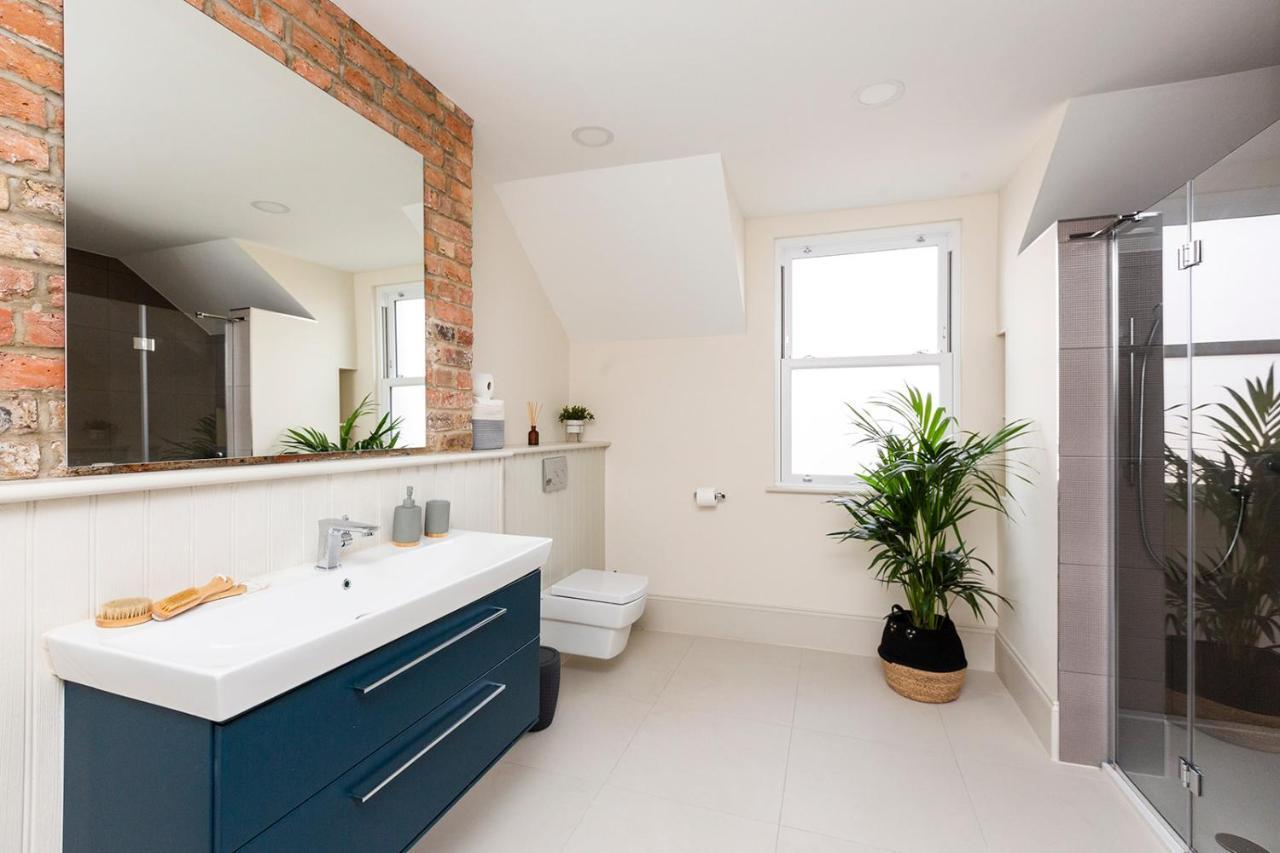 Stunning Seaside Apartment Over 3 Floors Near Margate Westgate-on-Sea المظهر الخارجي الصورة