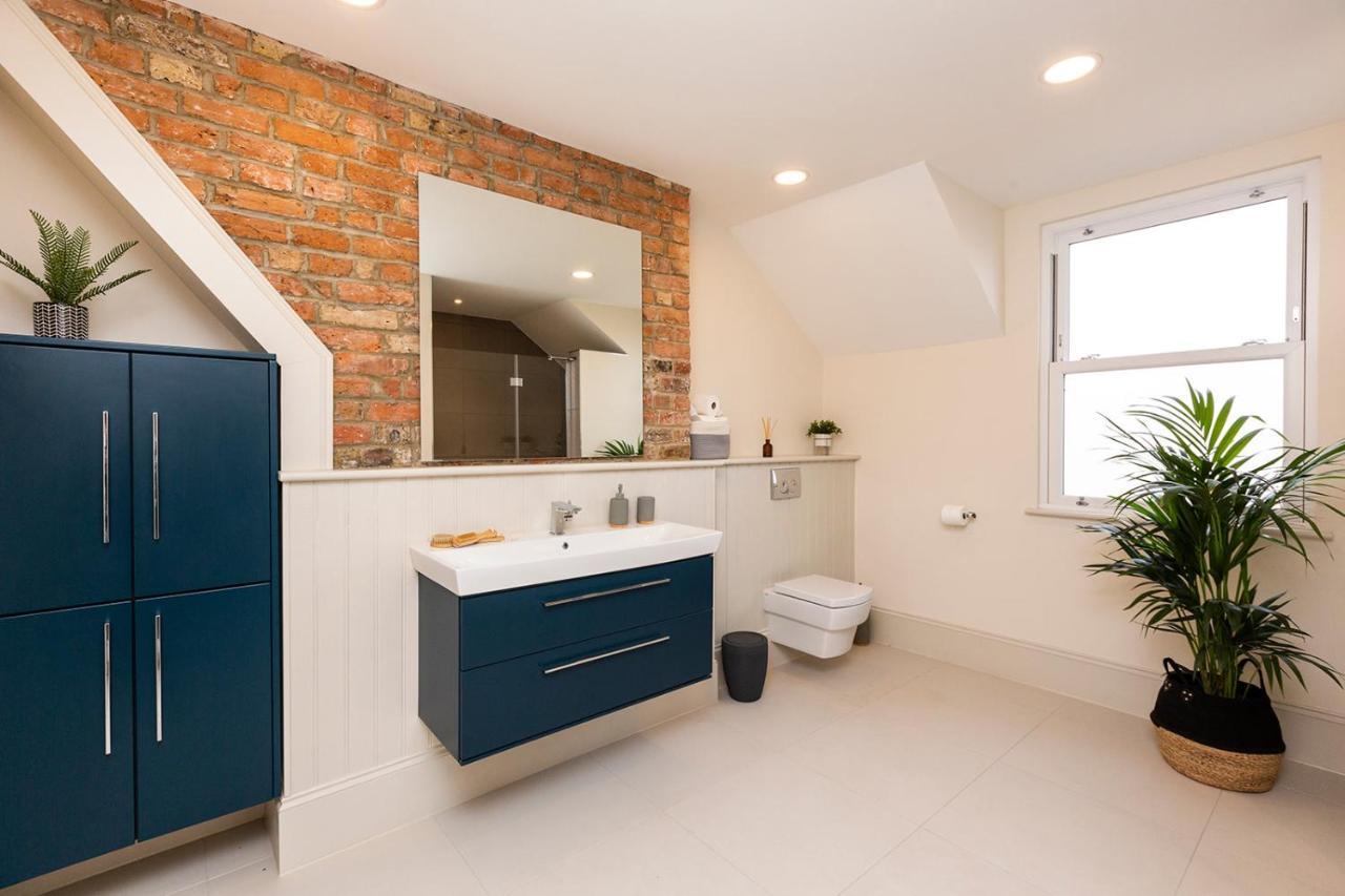 Stunning Seaside Apartment Over 3 Floors Near Margate Westgate-on-Sea المظهر الخارجي الصورة