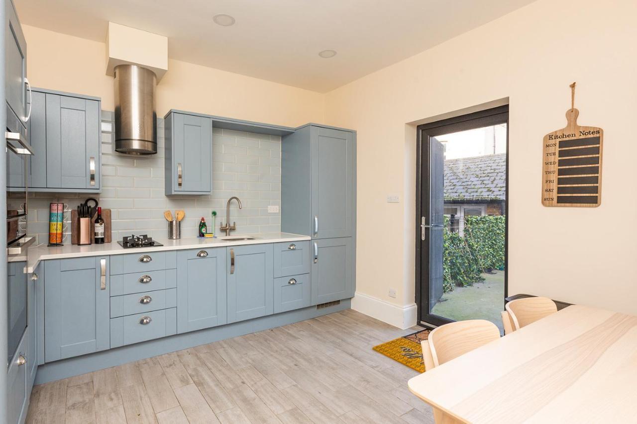 Stunning Seaside Apartment Over 3 Floors Near Margate Westgate-on-Sea المظهر الخارجي الصورة